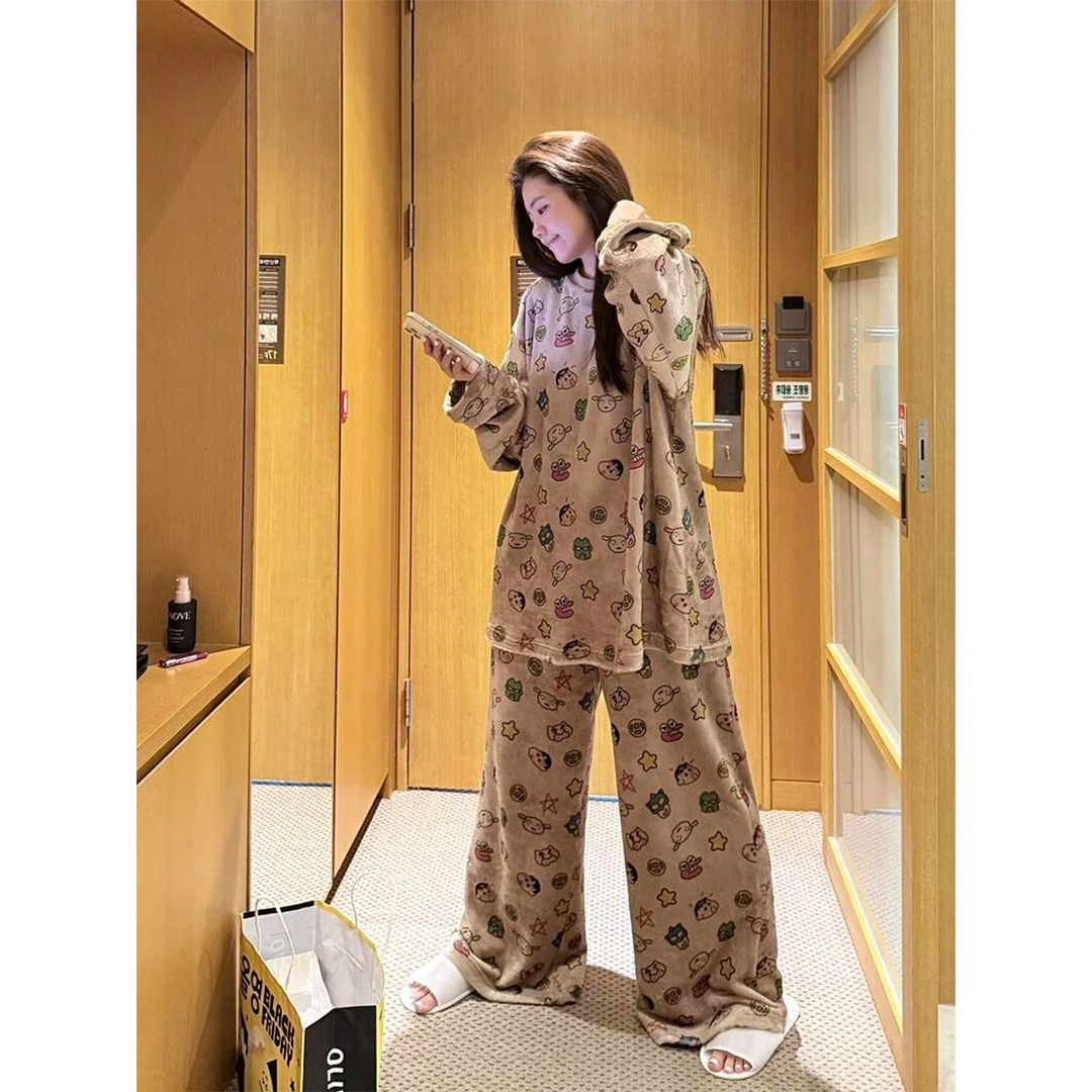大码可爱卡通蜡笔小新印花保暖法兰绒睡衣女秋冬可外穿家居服套装