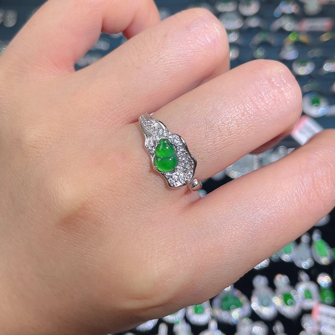 未镶嵌戒指翡翠戒指