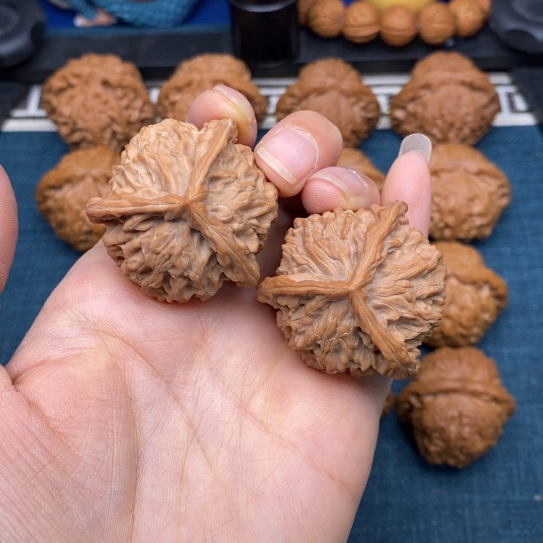 文玩核桃把件38全品盘山正奔