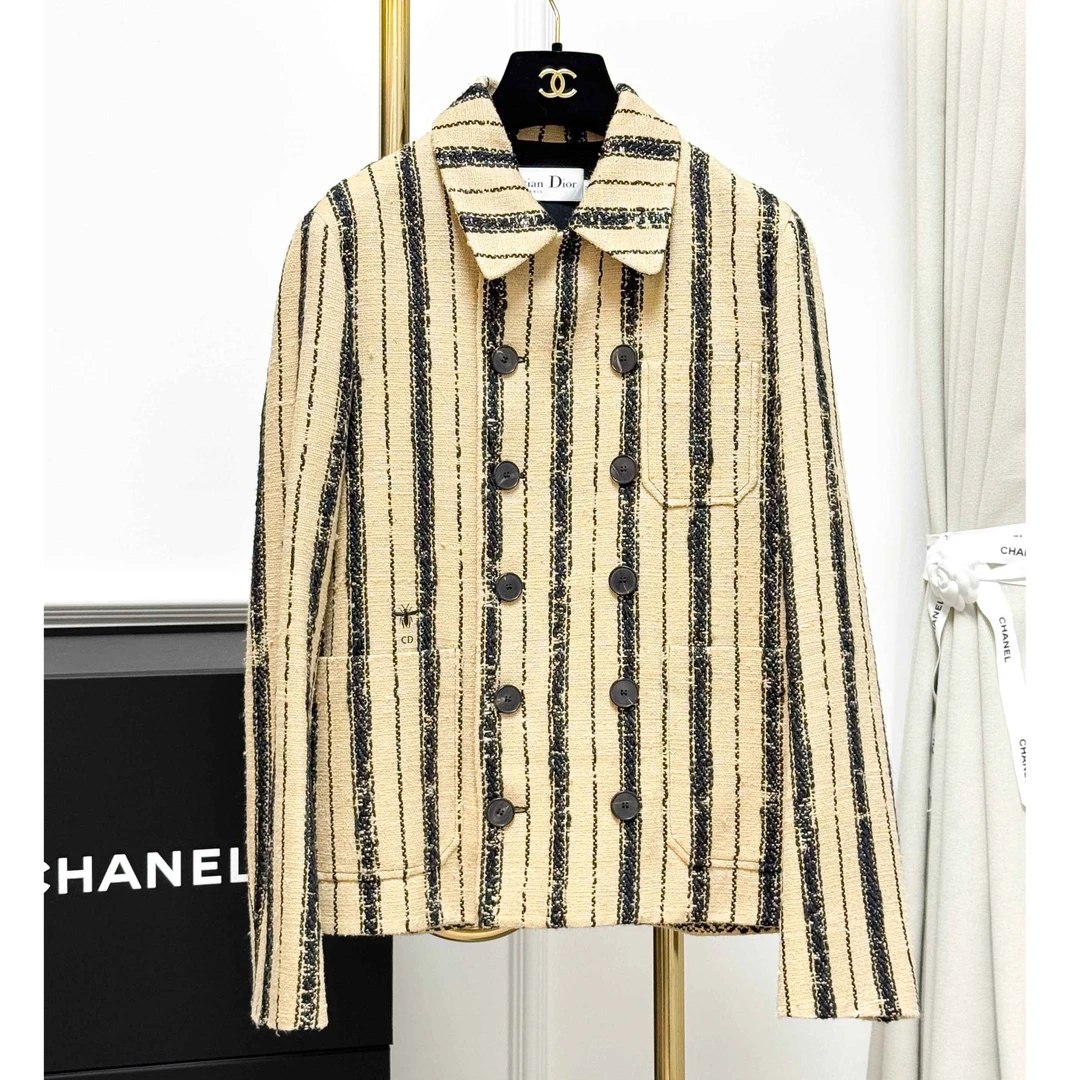 99新 DIOR/迪奥 F36码卡其色拼黑色竖条纹外套