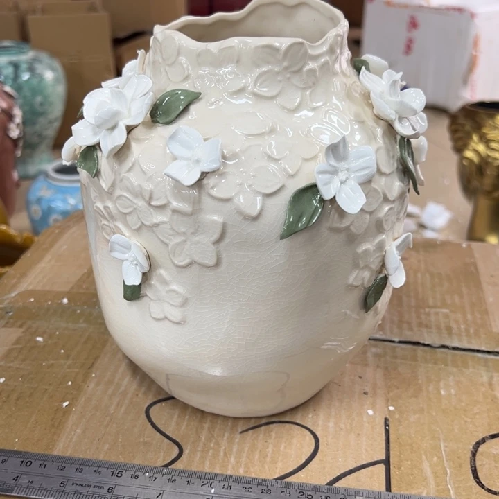 瓷片微瑕陶瓷。。。。。。。。。。。。。。