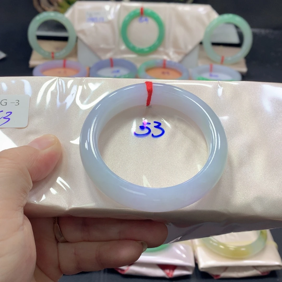 未镶嵌手镯翡翠53圈口