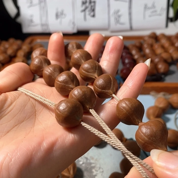 橄榄核手串0261精品蒜头铁核12+1颗