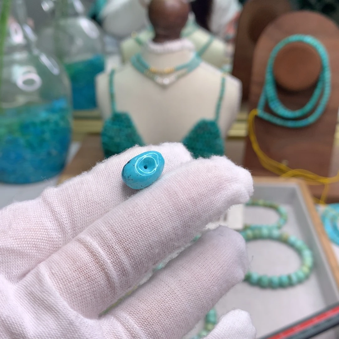 绿松石未镶嵌饰品