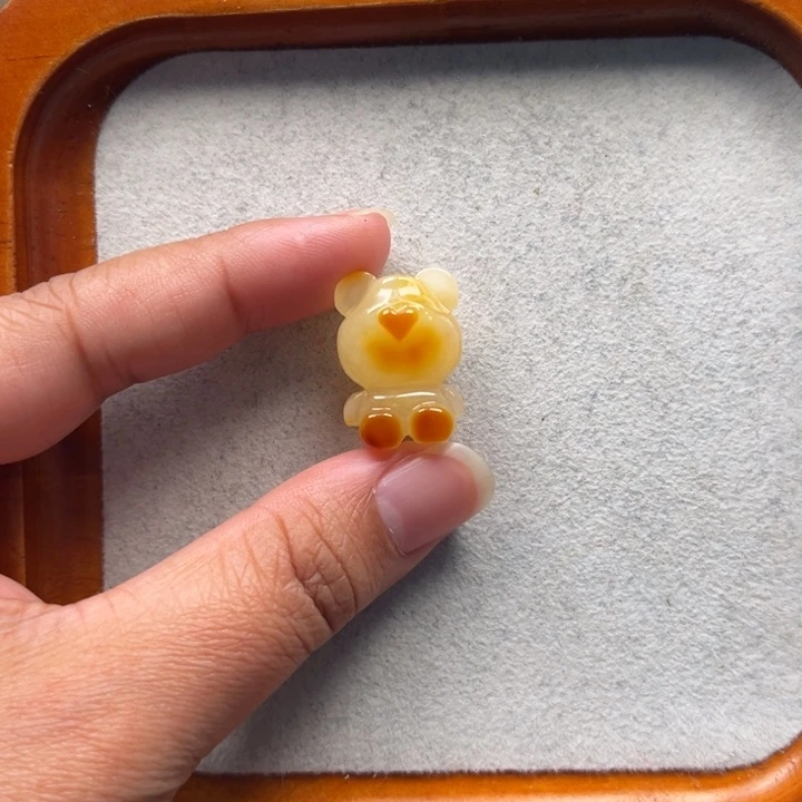 琥珀未镶嵌珠宝奇石M202号小熊