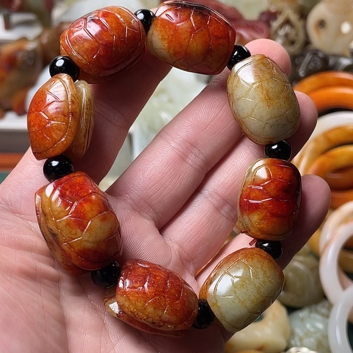 用***5和田玉未镶嵌颈饰