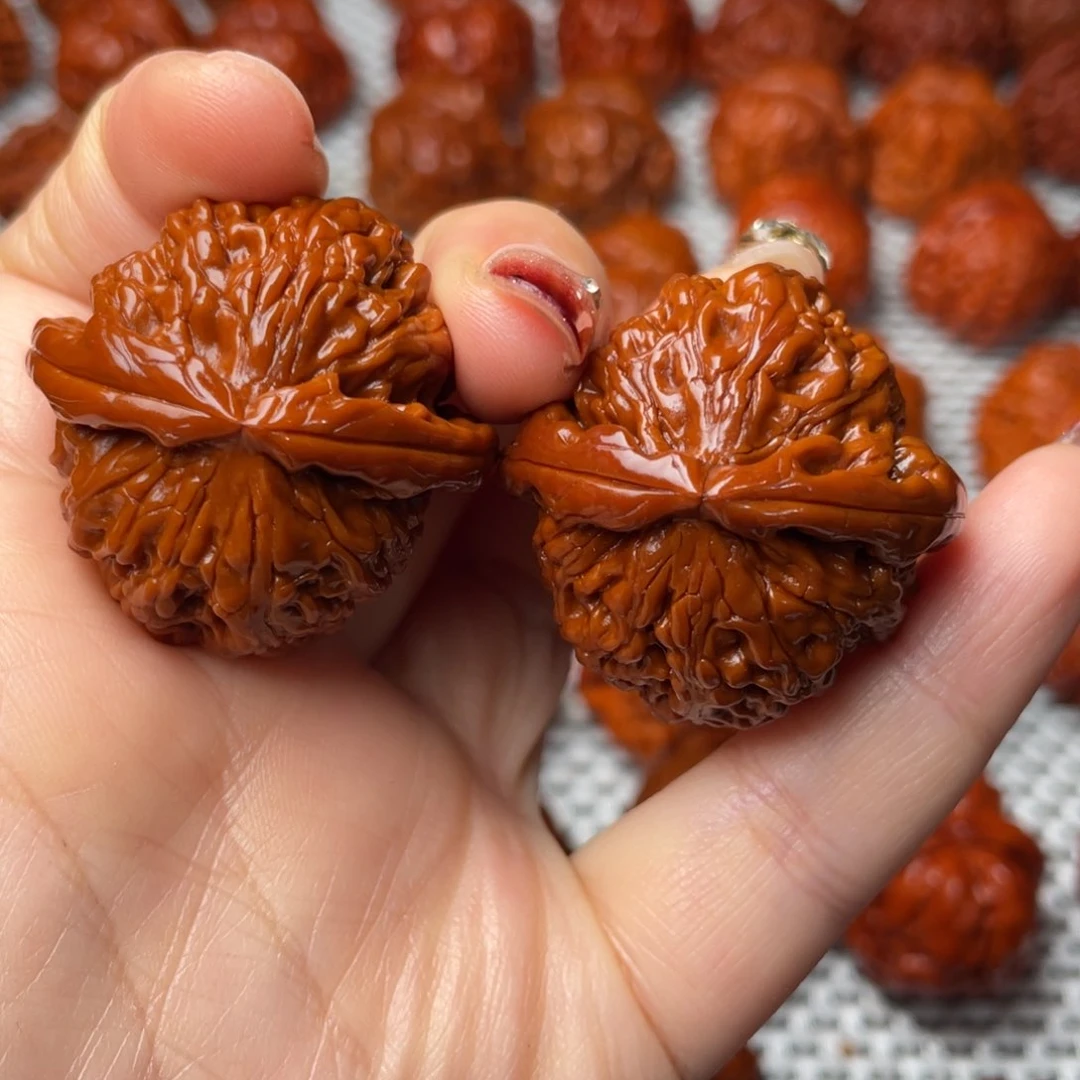 桃核吊坠文玩核桃 手把件 白狮子 36