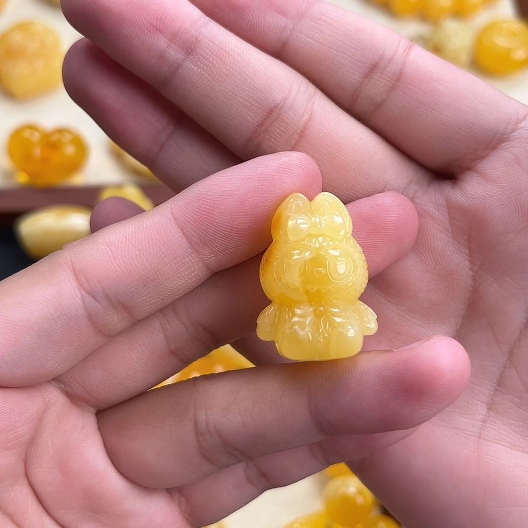 琥珀未镶嵌珠宝奇石