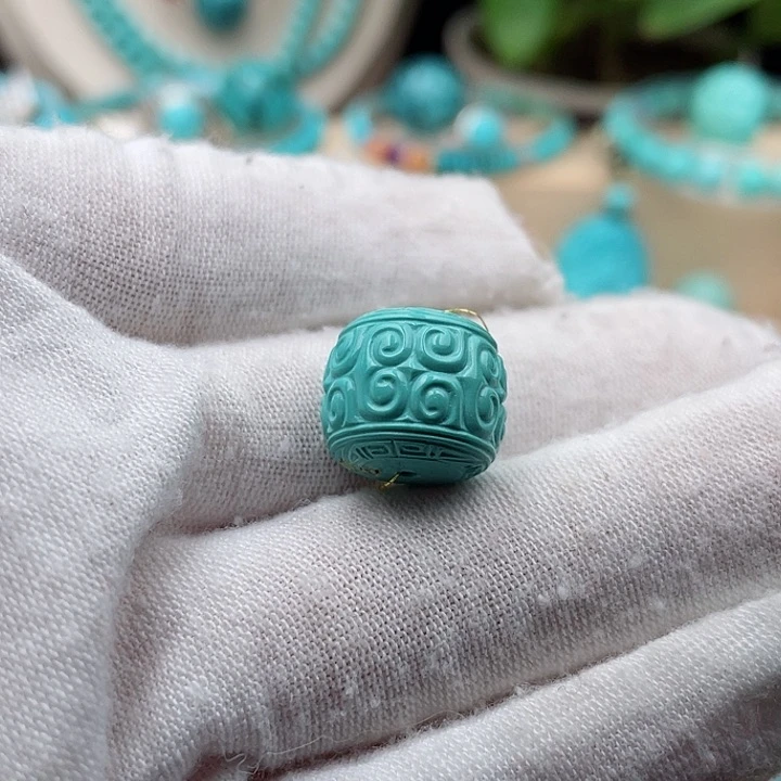 绿松石配饰未镶嵌