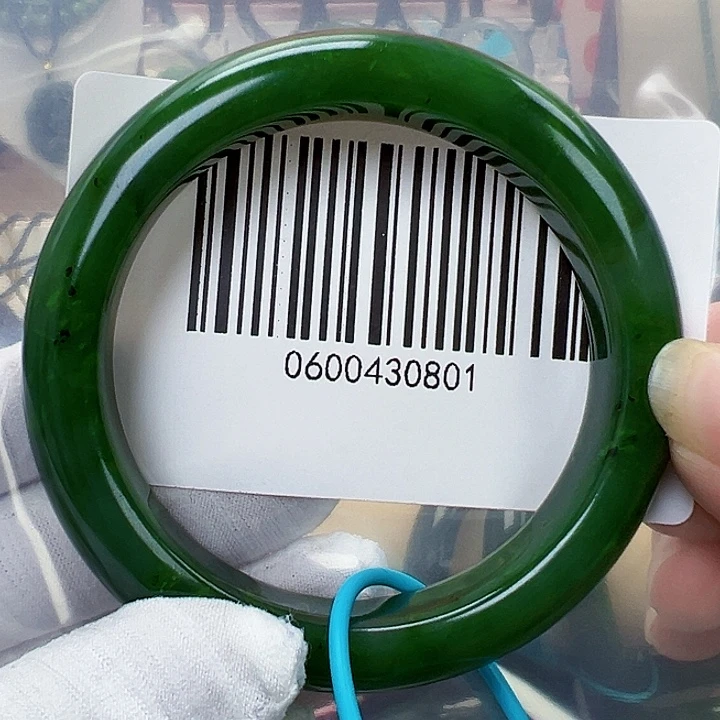 和田玉未镶嵌手镯包容58