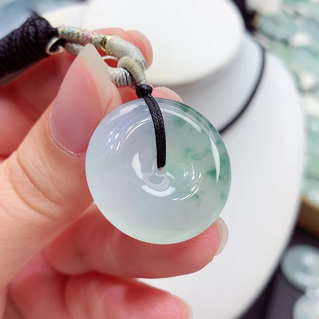 颈饰未镶嵌翡翠翡翠51，24.1/5.8