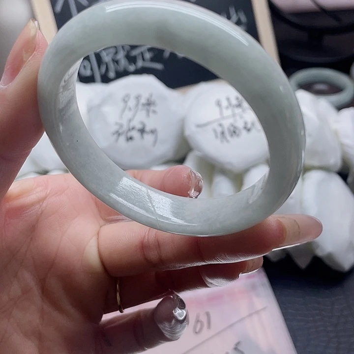 石英岩玉未镶嵌手镯61