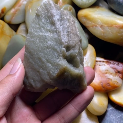 未镶嵌和田玉（糖玉）挂件