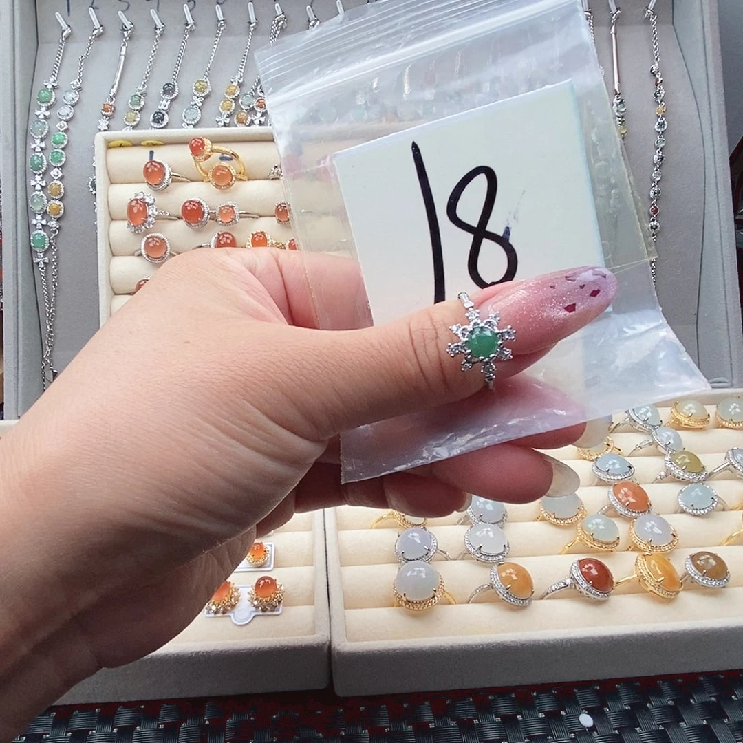 翡翠未镶嵌戒指缅甸