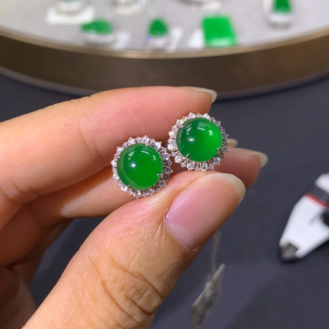 翡翠18K金镶嵌耳饰翡翠