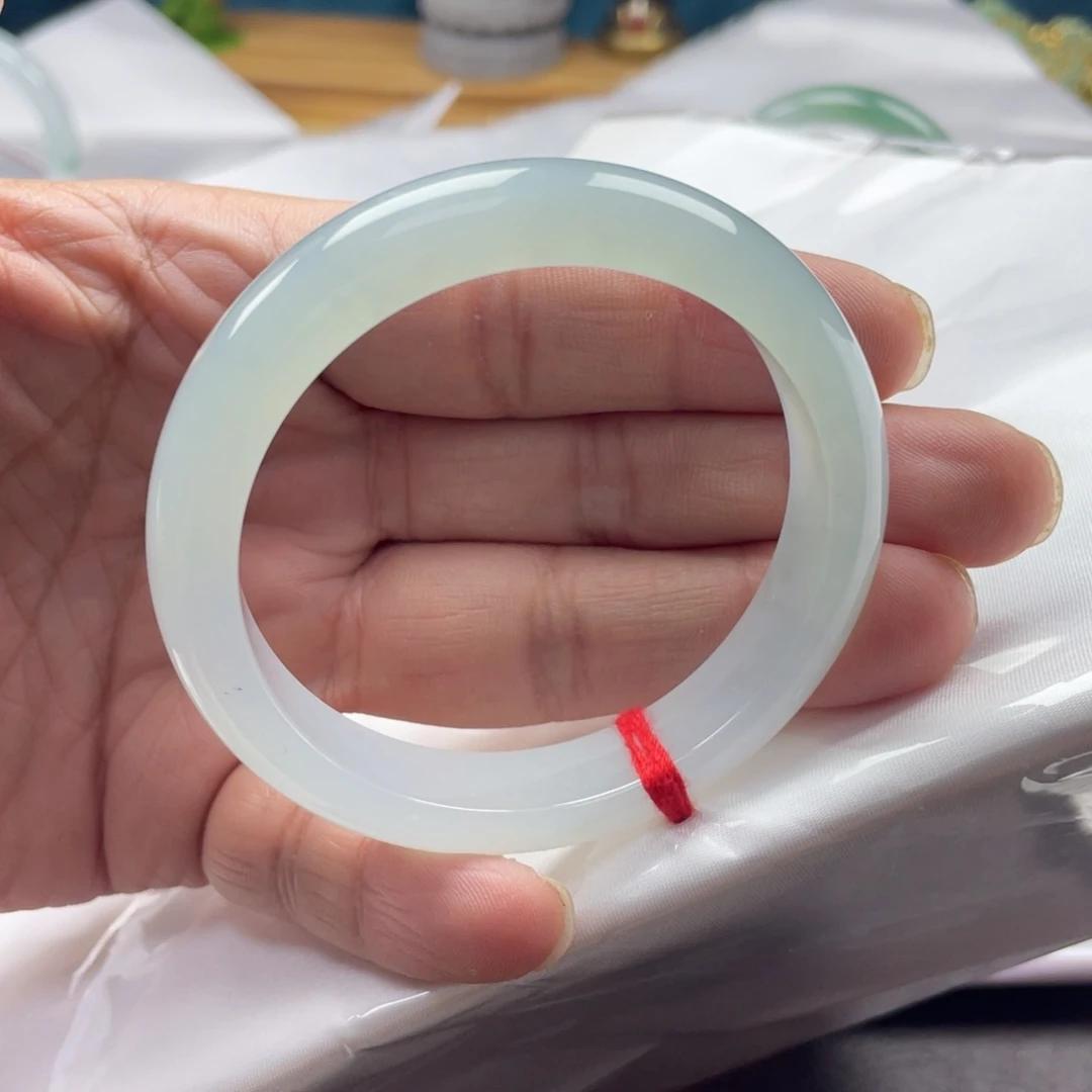 翡翠手镯未镶嵌58糯冰种老起胶起莹