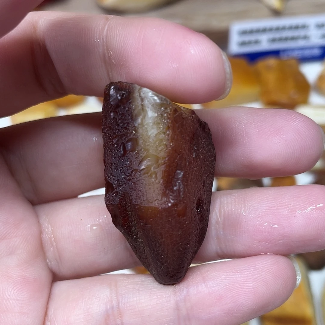 定制琥珀未镶嵌原矿故事