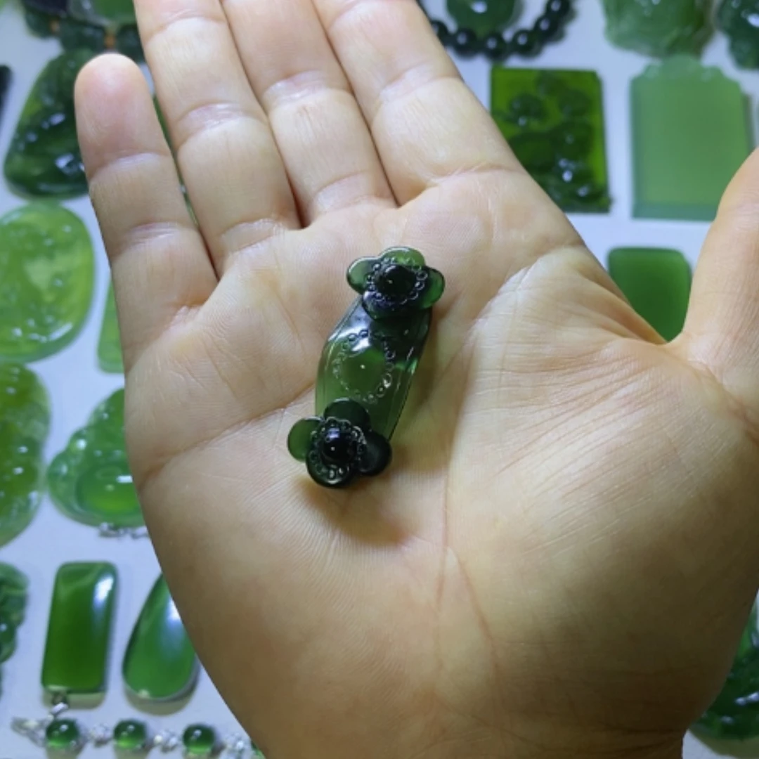 【闪购商品】未镶嵌蛇纹石玉颈饰