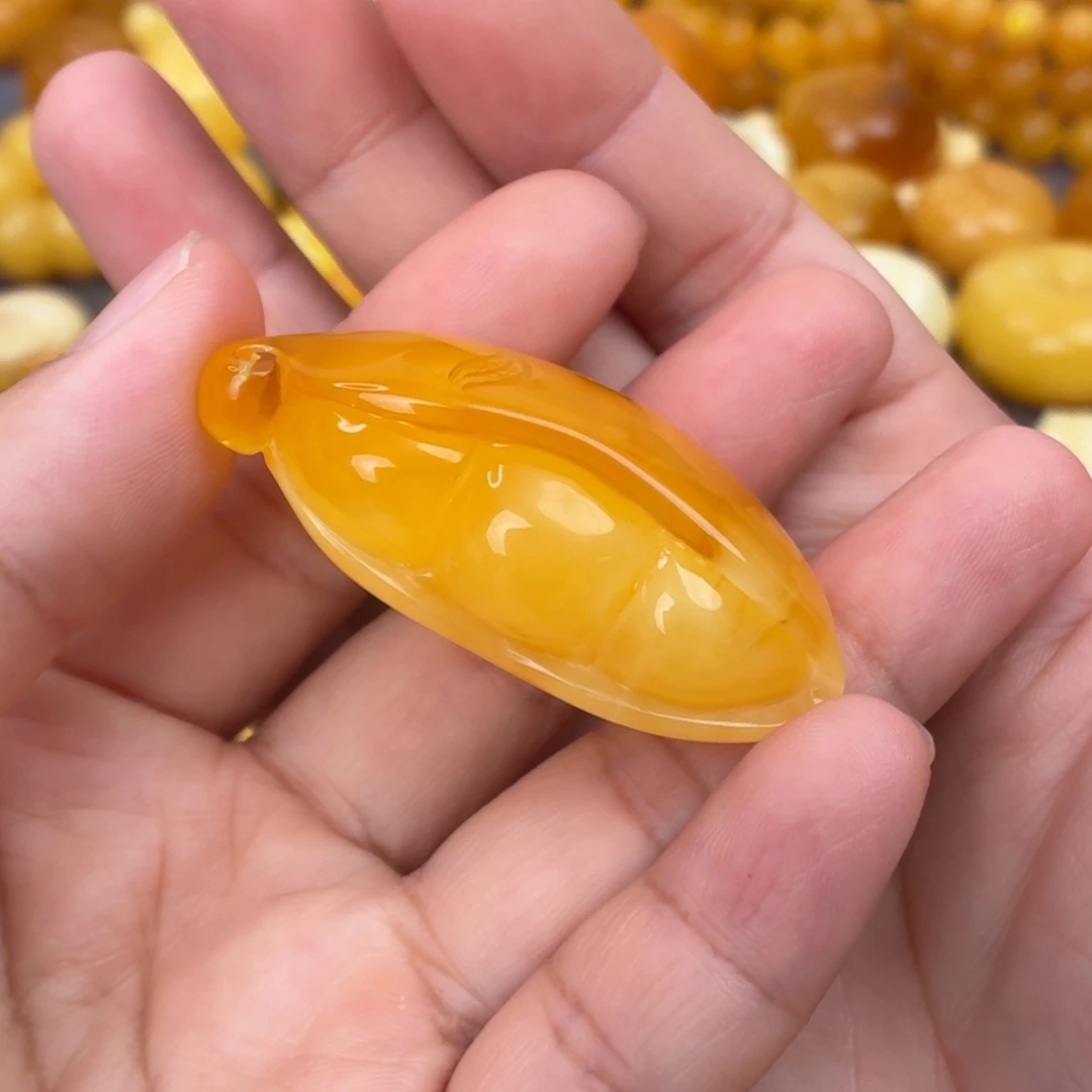 裸石琥珀未镶嵌豆瓣