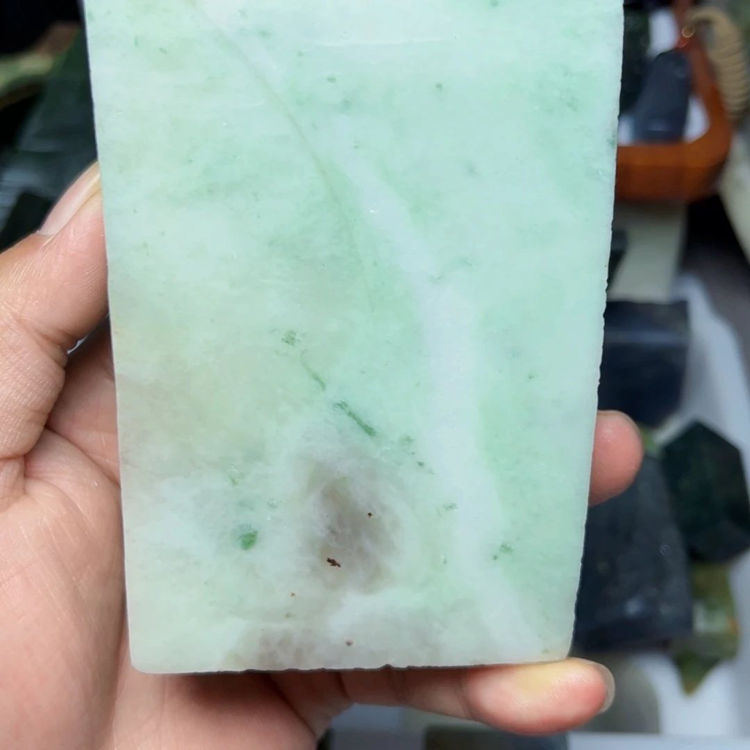 未镶嵌和田玉（翠青玉）珠宝半成品