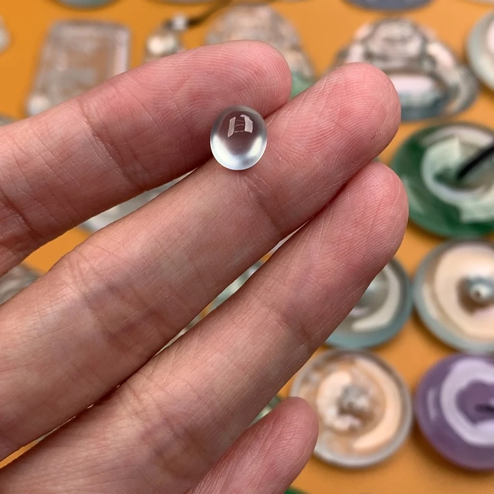 颈饰未镶嵌翡翠…..