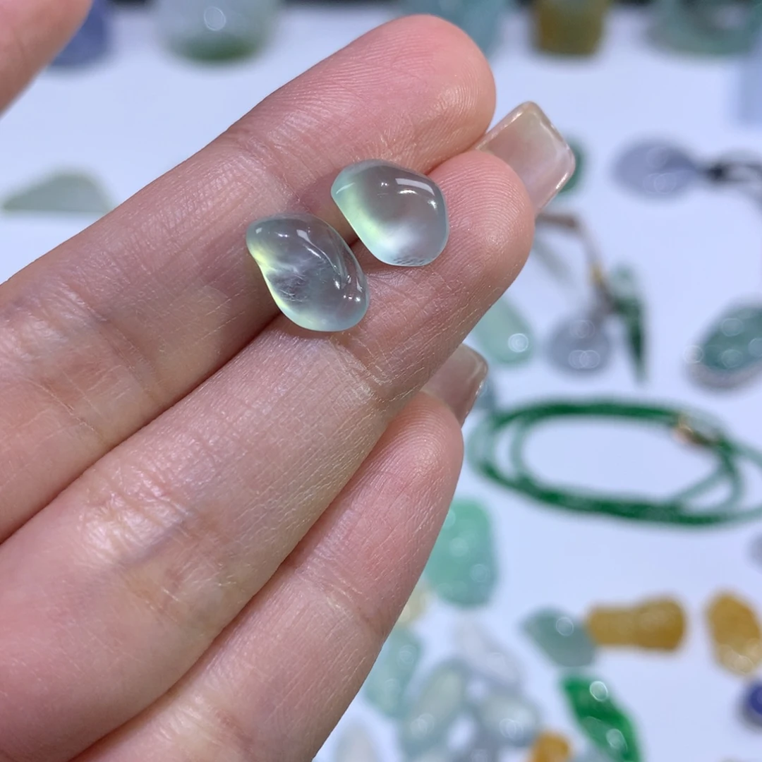 翡翠颈饰未镶嵌w***y随型