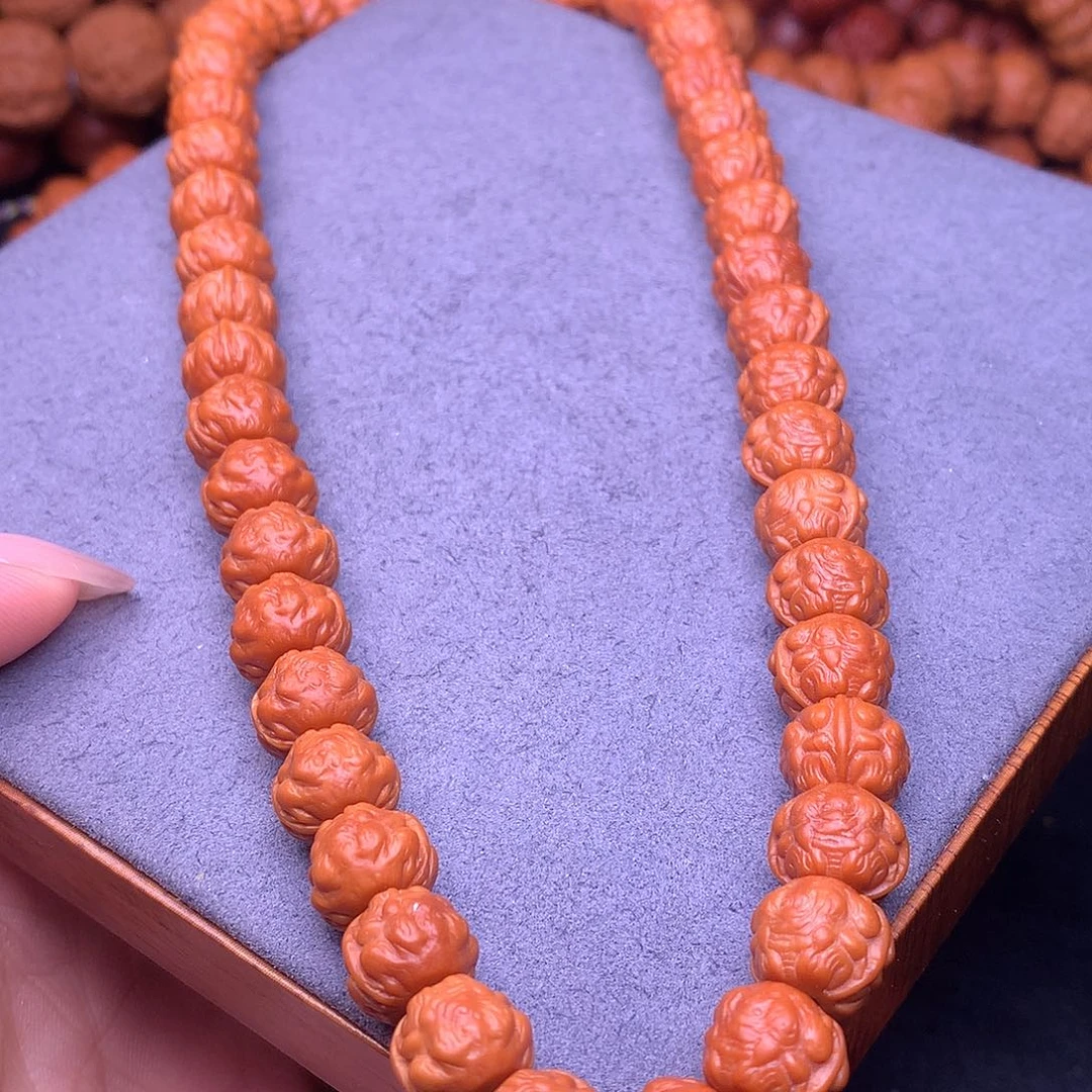 猴头核桃吊坠1.1金蝉手持46➕1颗