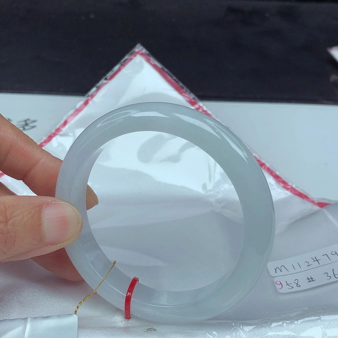 翡翠手镯未镶嵌58圈2479