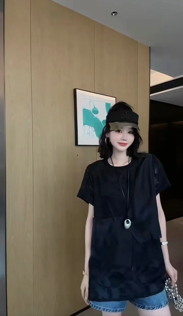 深圳南油2025夏季新款圆领镂空短袖设计感衬衫女假两件上衣