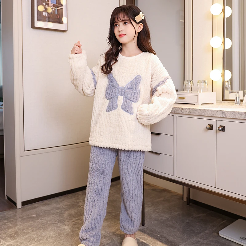 儿童可爱精致睡衣冬季2025新款女童珊瑚绒公主女孩家居服淑女套装