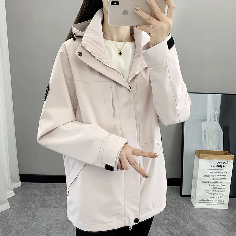 外套女春秋款2025新款透气短外套女薄款洋气百搭防水冲锋衣春秋款