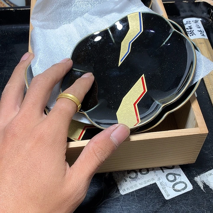 瓷片这些东西也可以称为大白