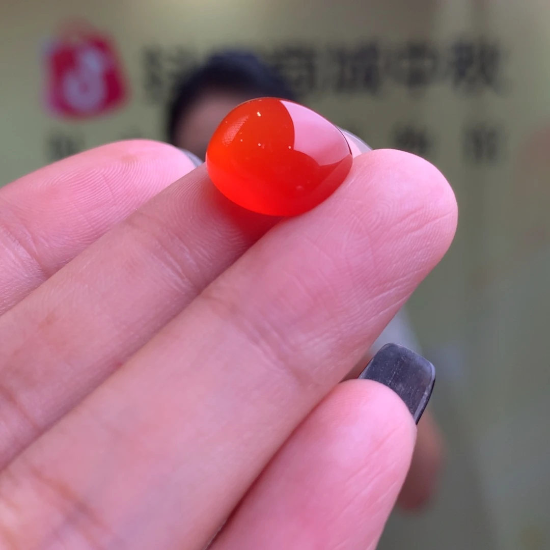 南红玛瑙未镶嵌南红玛瑙河湾方形蛋面