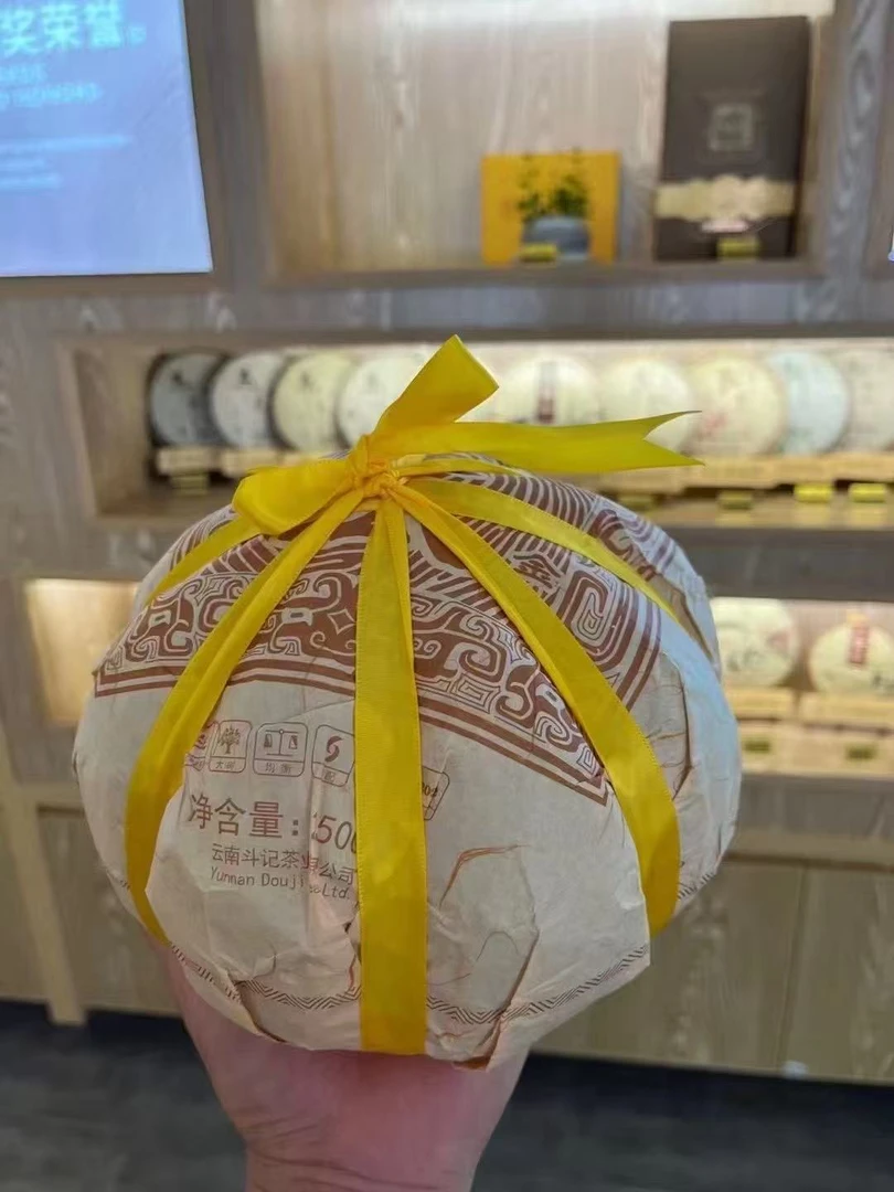 斗记2022年金斗贡瓜2500g普洱生茶【不配茶样，开封不退】