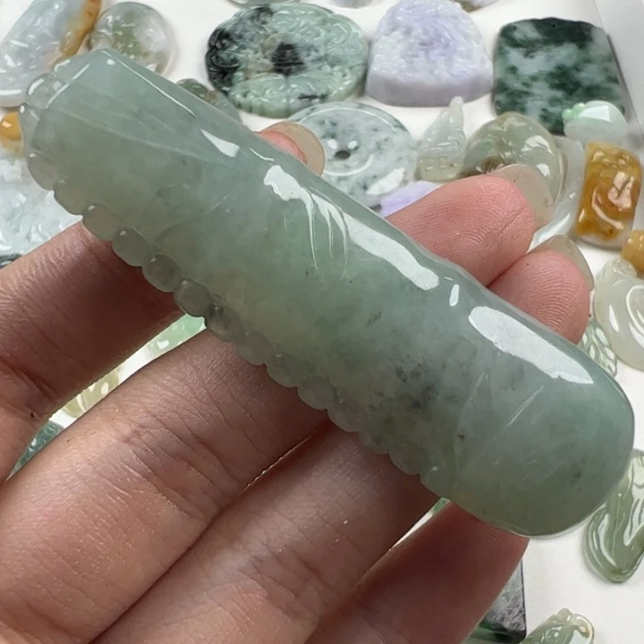 翡翠未镶嵌颈饰108天然翡翠68/18/7