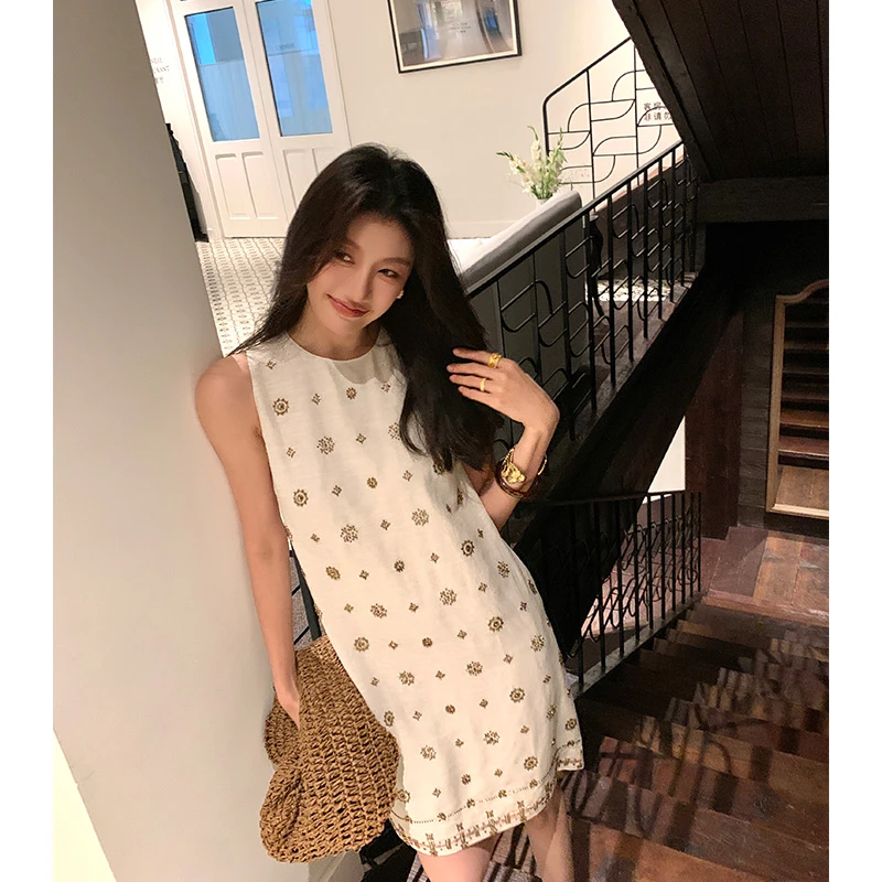 【ALONE SAVOR】龍喜儿 游园会 小香风圆领显瘦无袖连衣裙J328