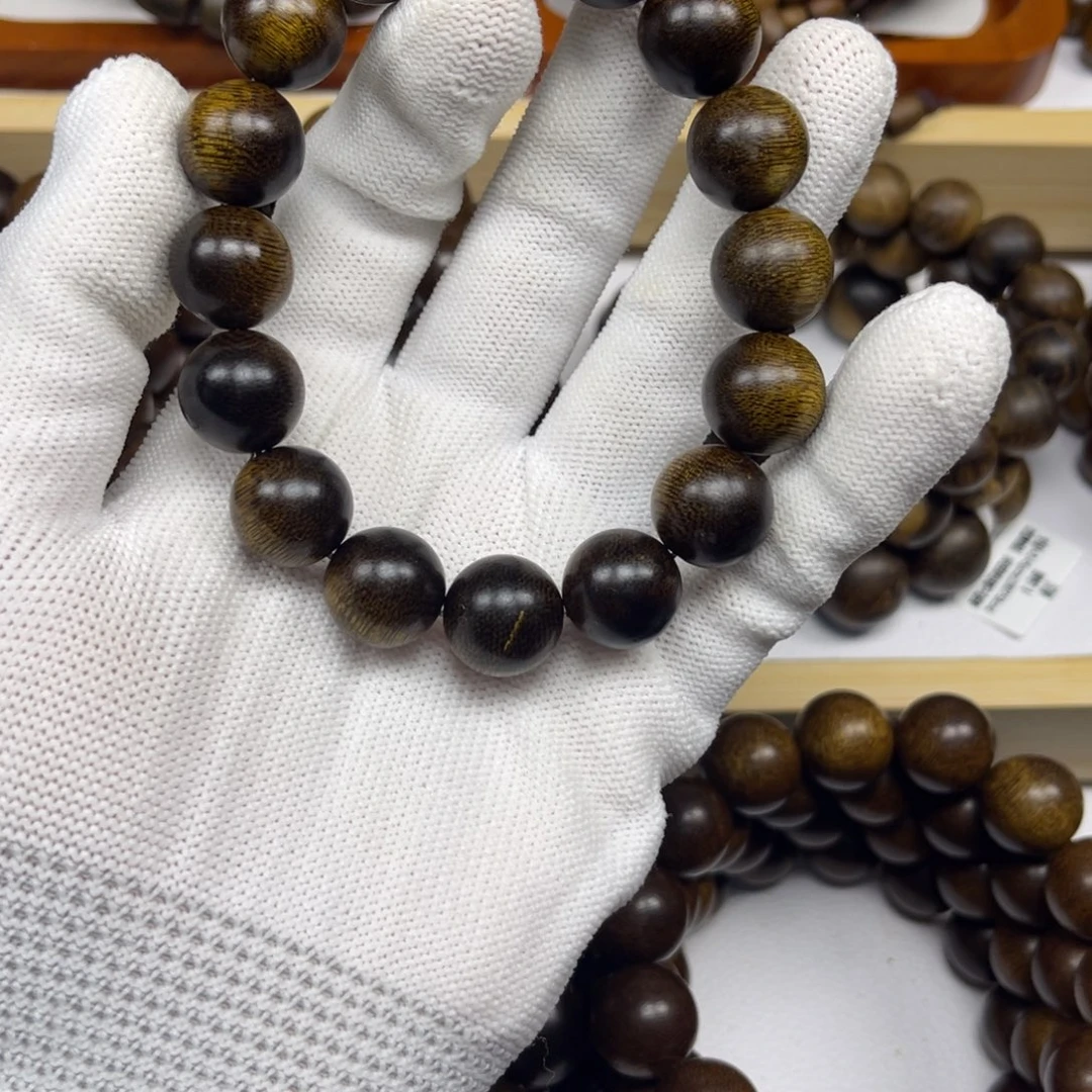 ****》沉香手串越南芽庄白棋楠1.4