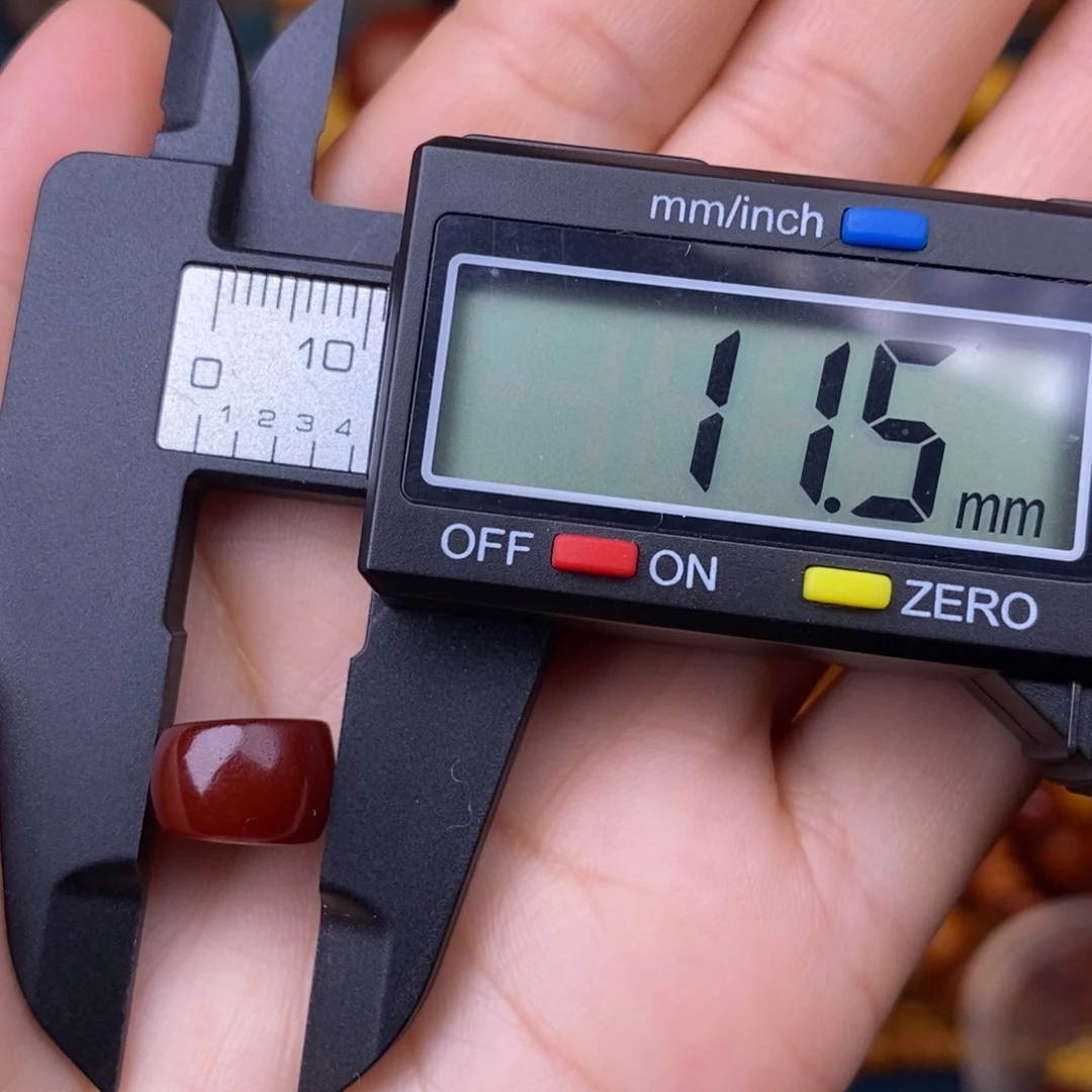 蜜蜡裸石未镶嵌蜜蜡