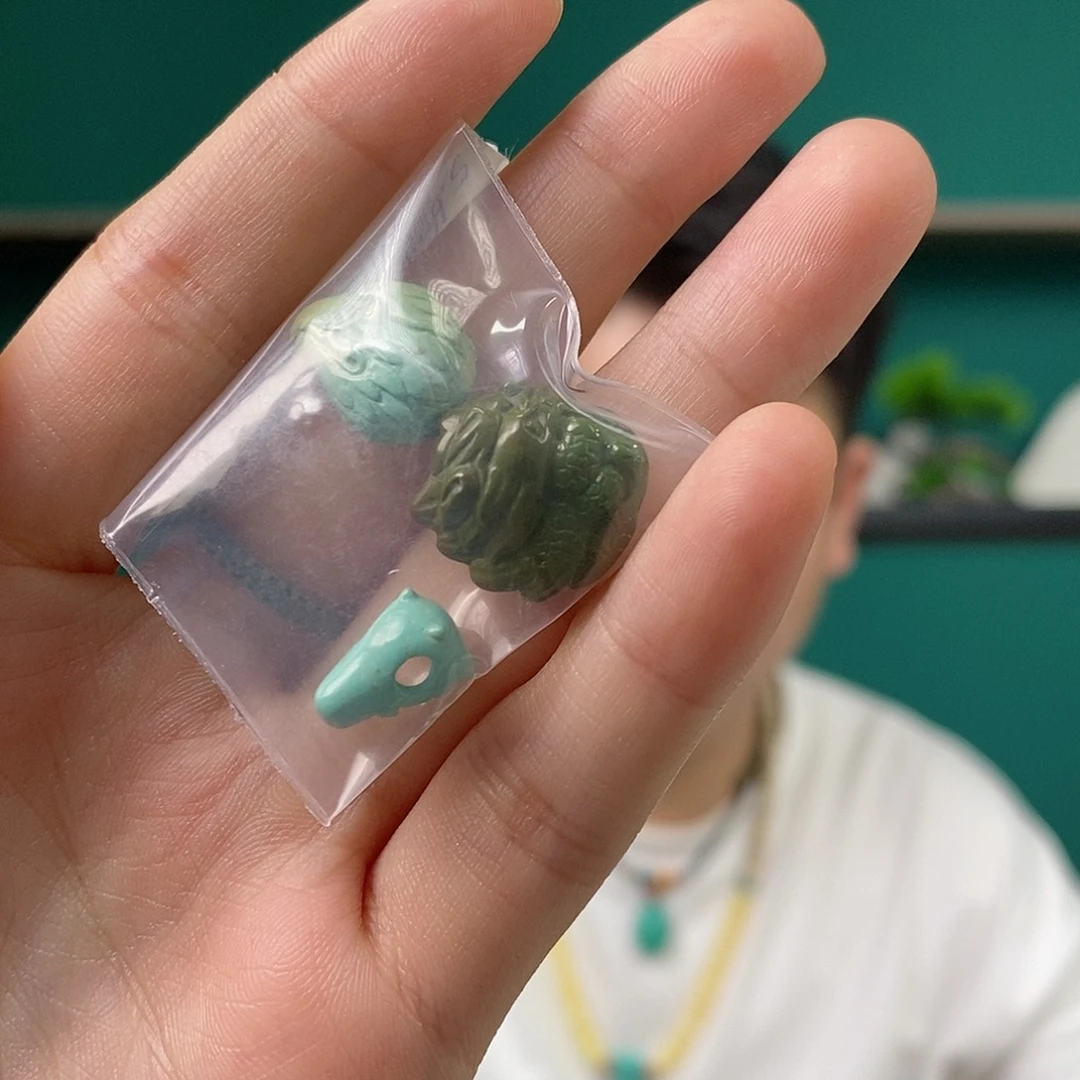 绿松石未镶嵌珠宝奇石