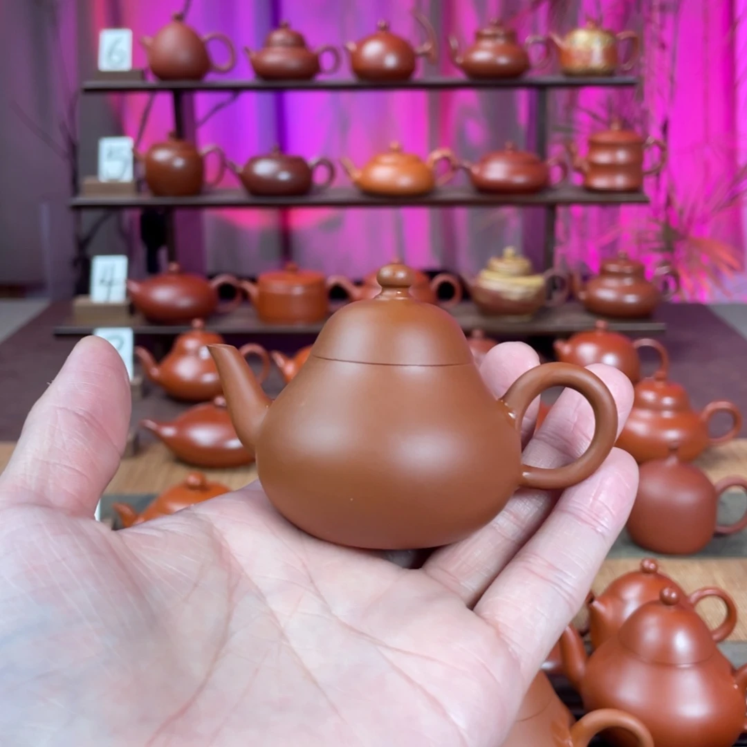 派***_茶壶紫砂鸡蛋黄梨