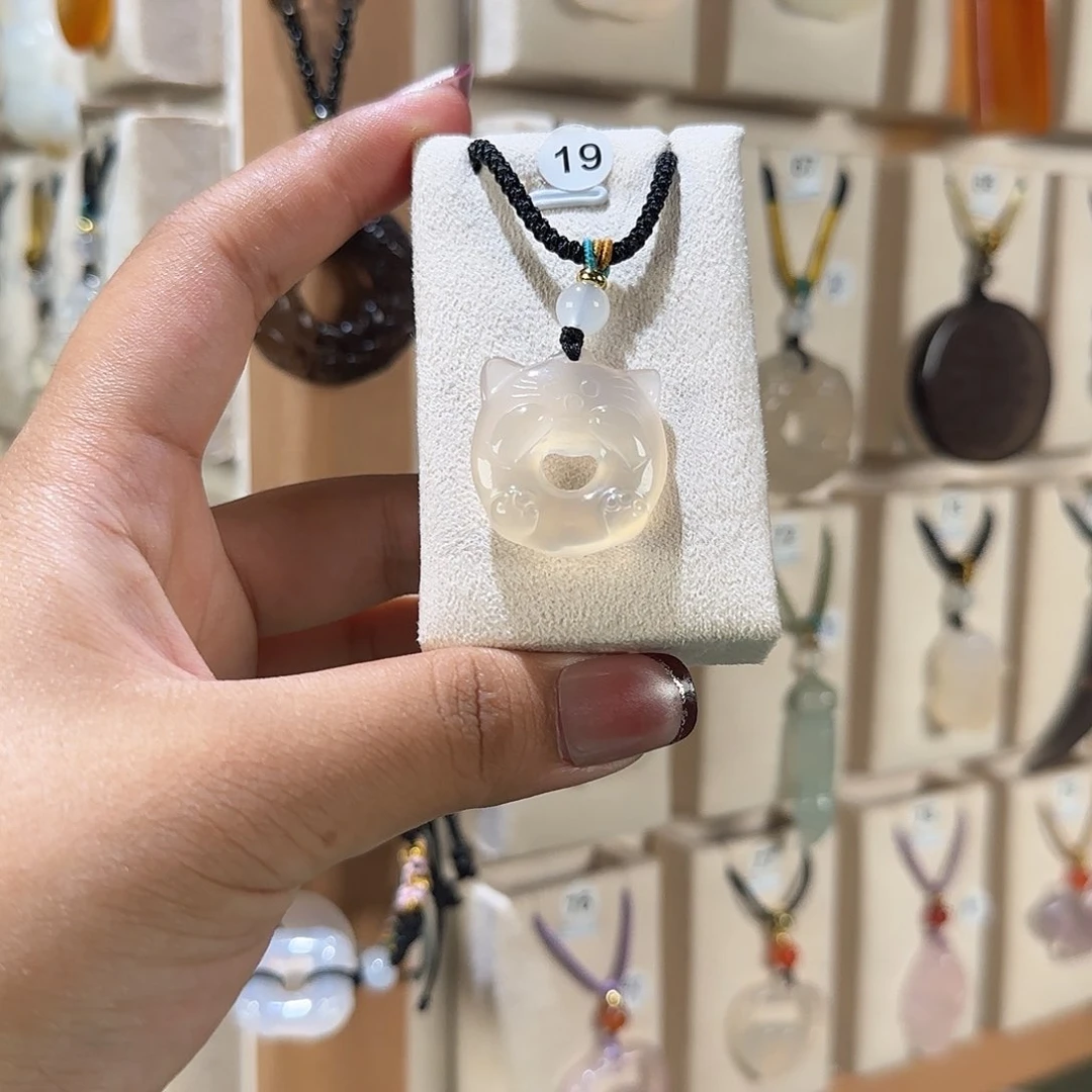 玛瑙/玉髓颈饰未镶嵌