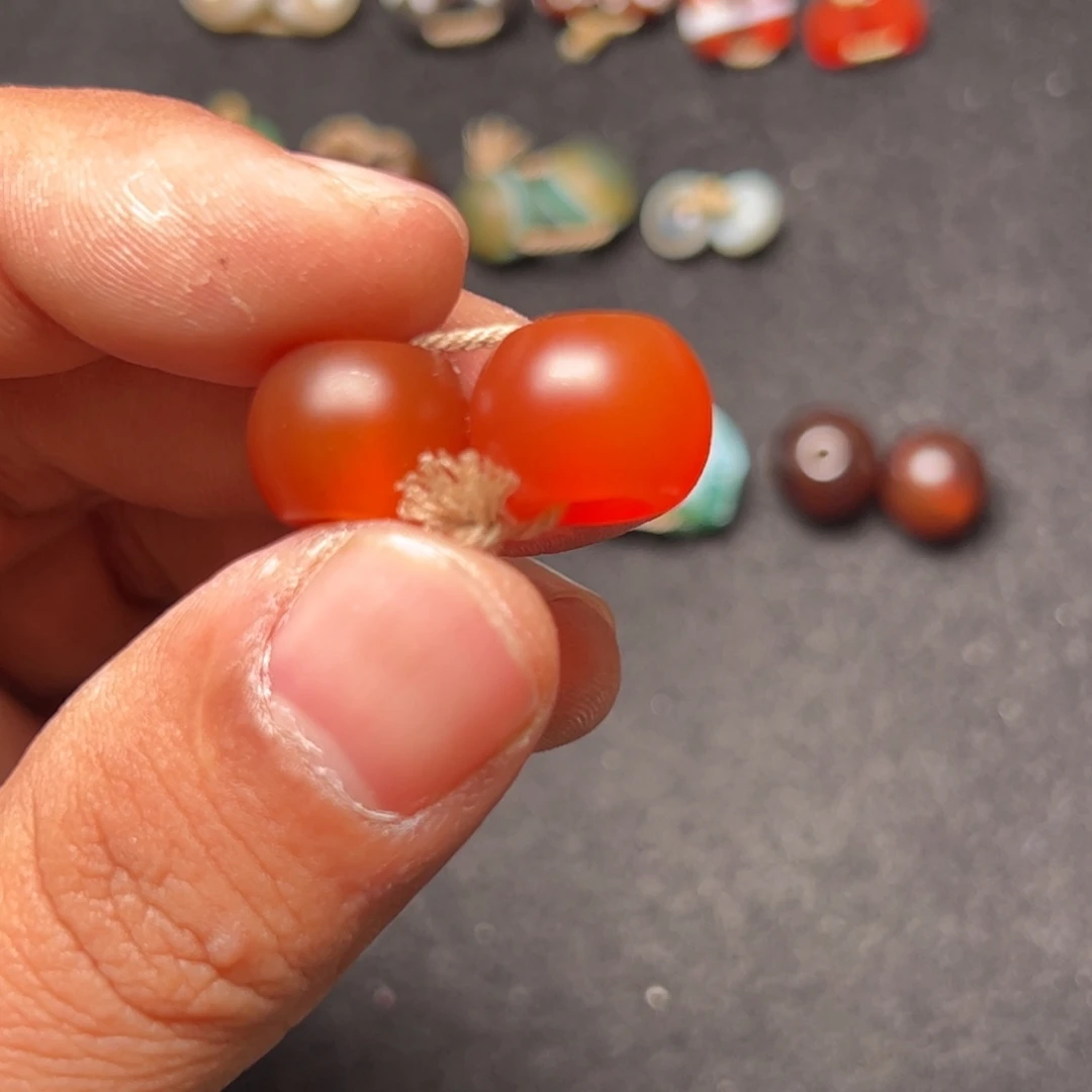 勇***豆玛瑙/玉髓未镶嵌配饰