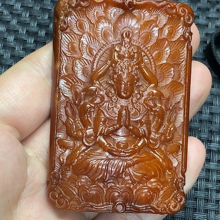 滴血莲花菩提吊坠
