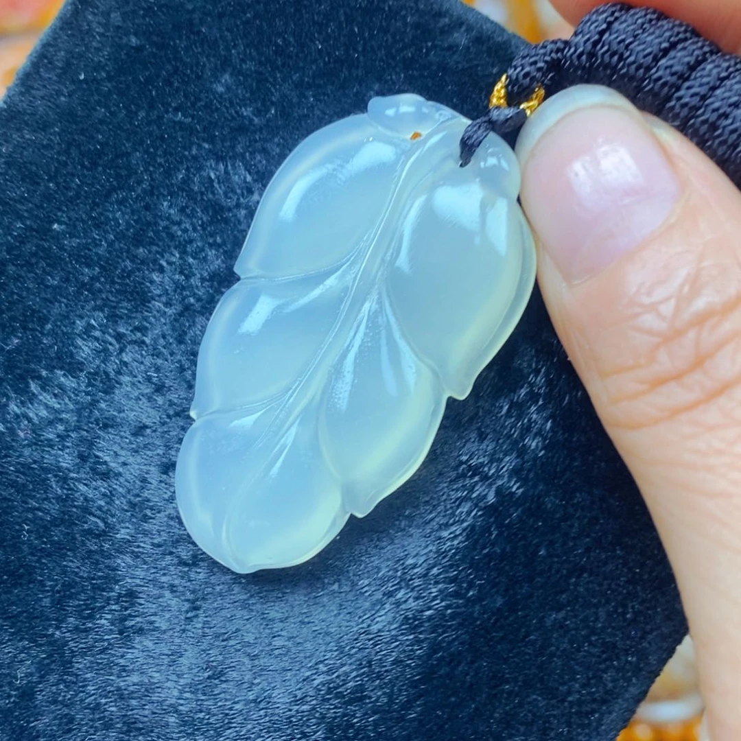 未镶嵌石英质玉（黄龙玉）吊坠(不含链)