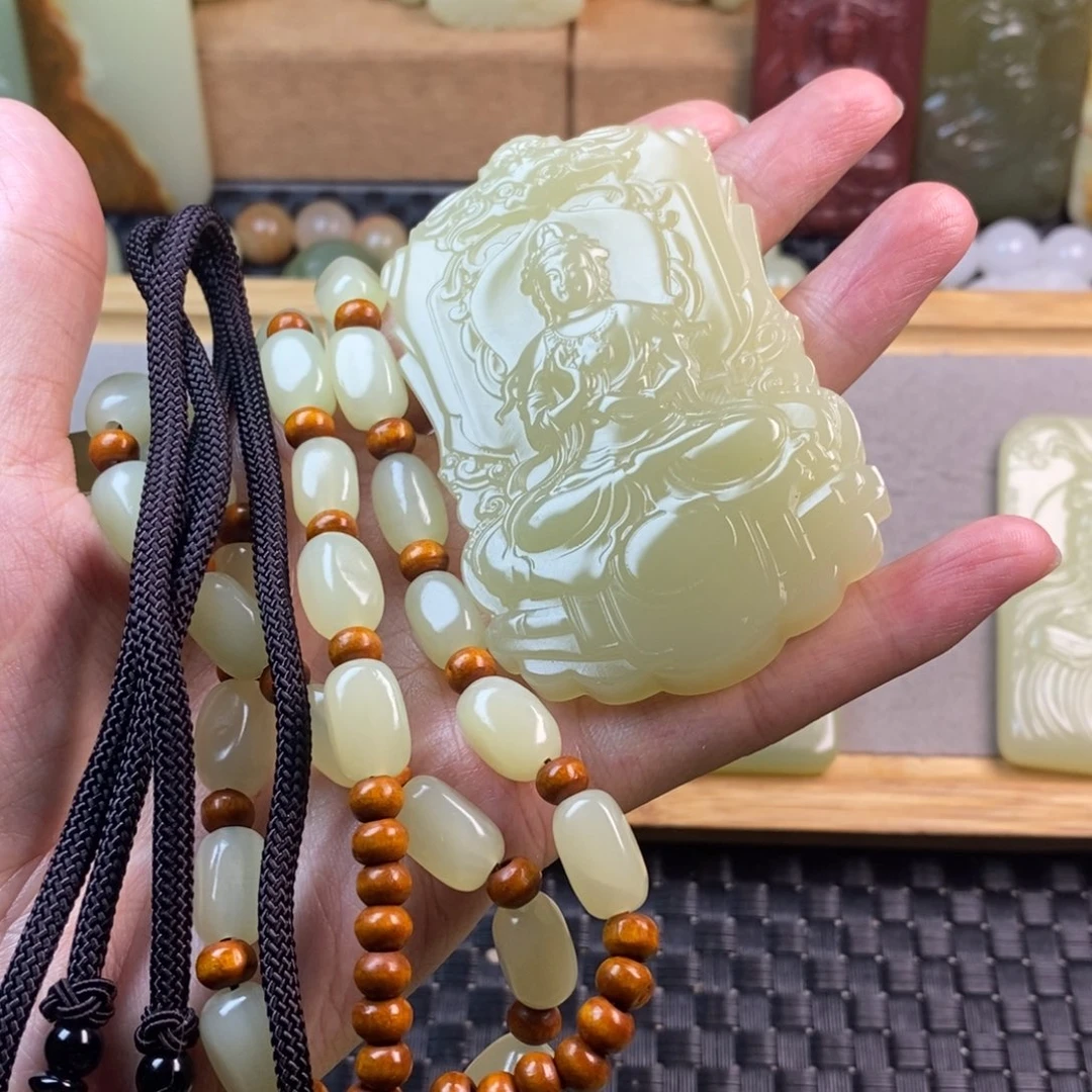 怀****总昆仑山料方解玉大观音