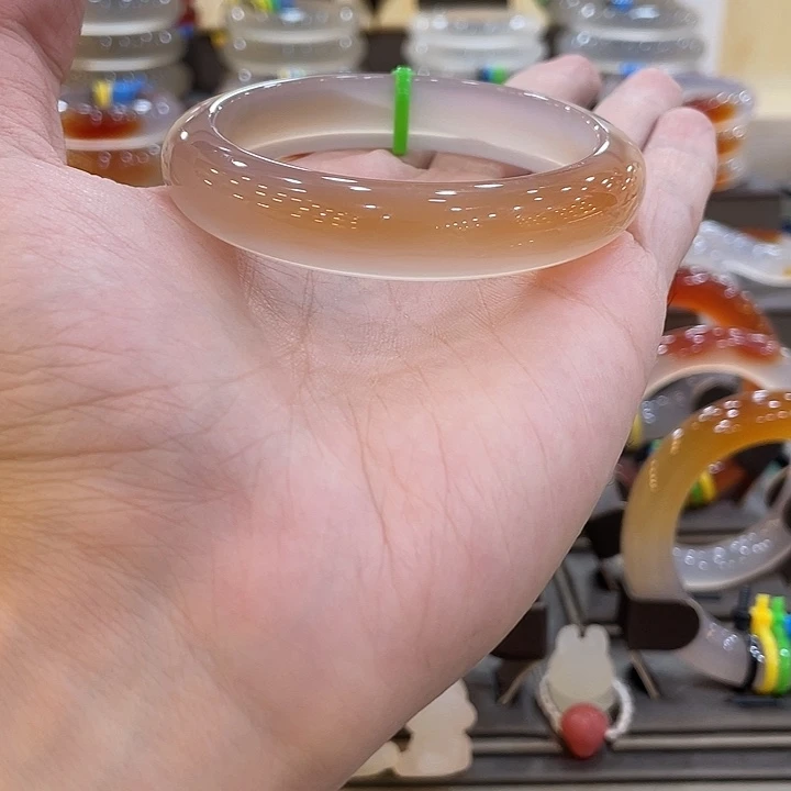 玛瑙/玉髓未镶嵌手镯9