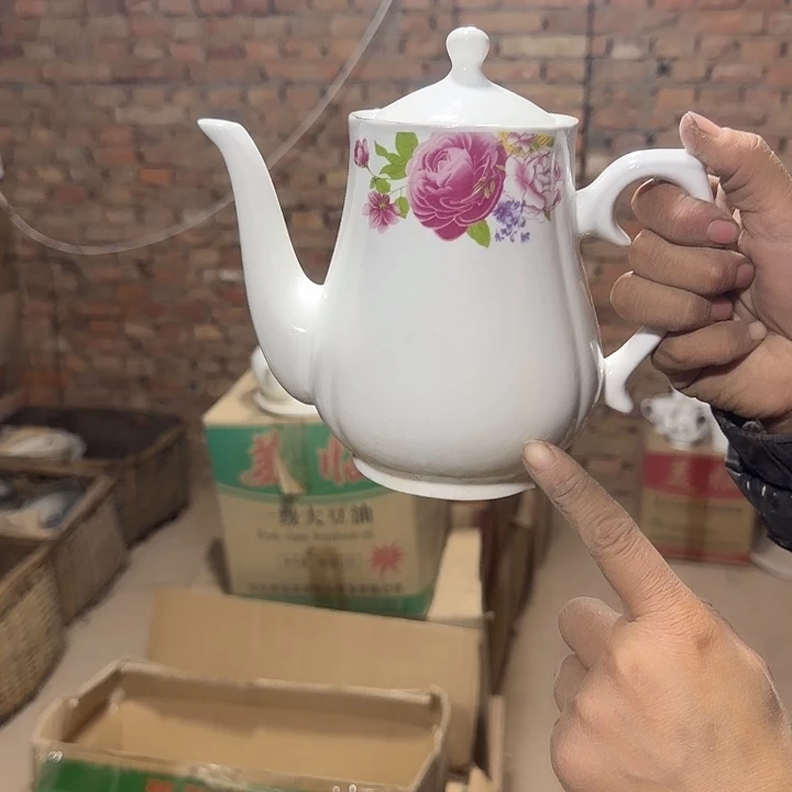 库存微瑕多空茶壶