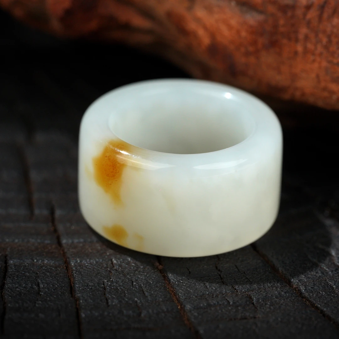 和田玉直切大截面一口糖糖白扳指戒指内径18mm