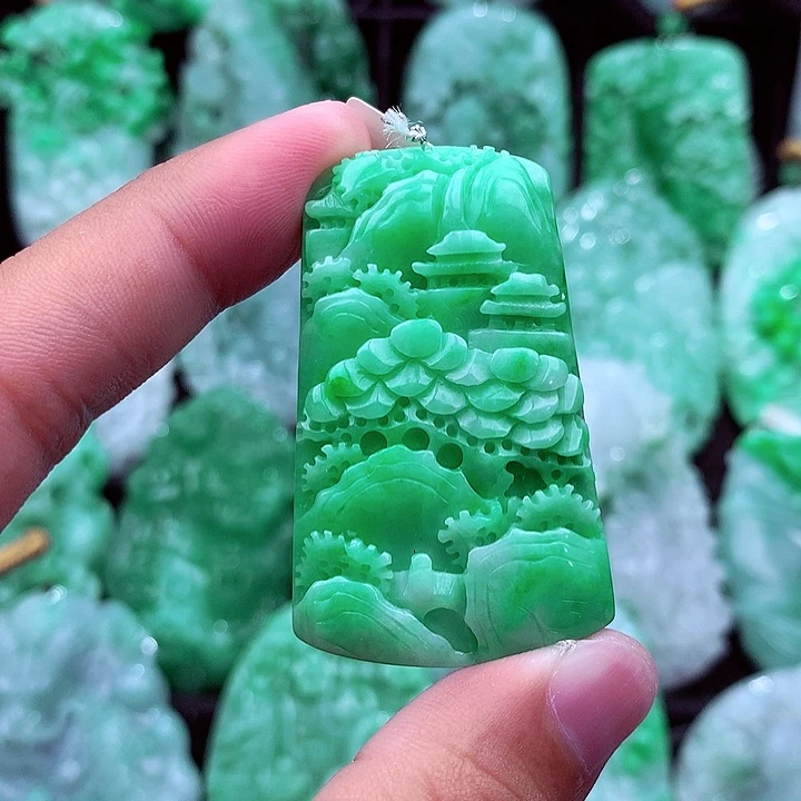 翡翠未镶嵌吊坠(不含链)