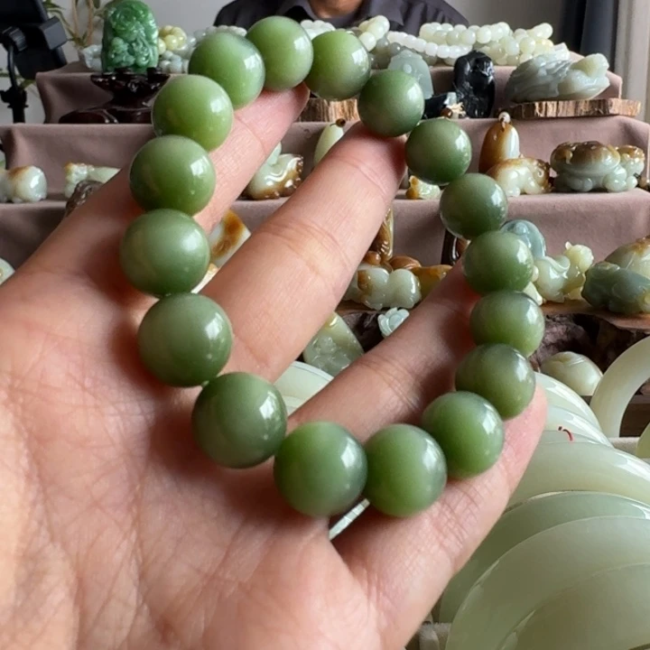 和田玉（糖玉）未镶嵌颈饰